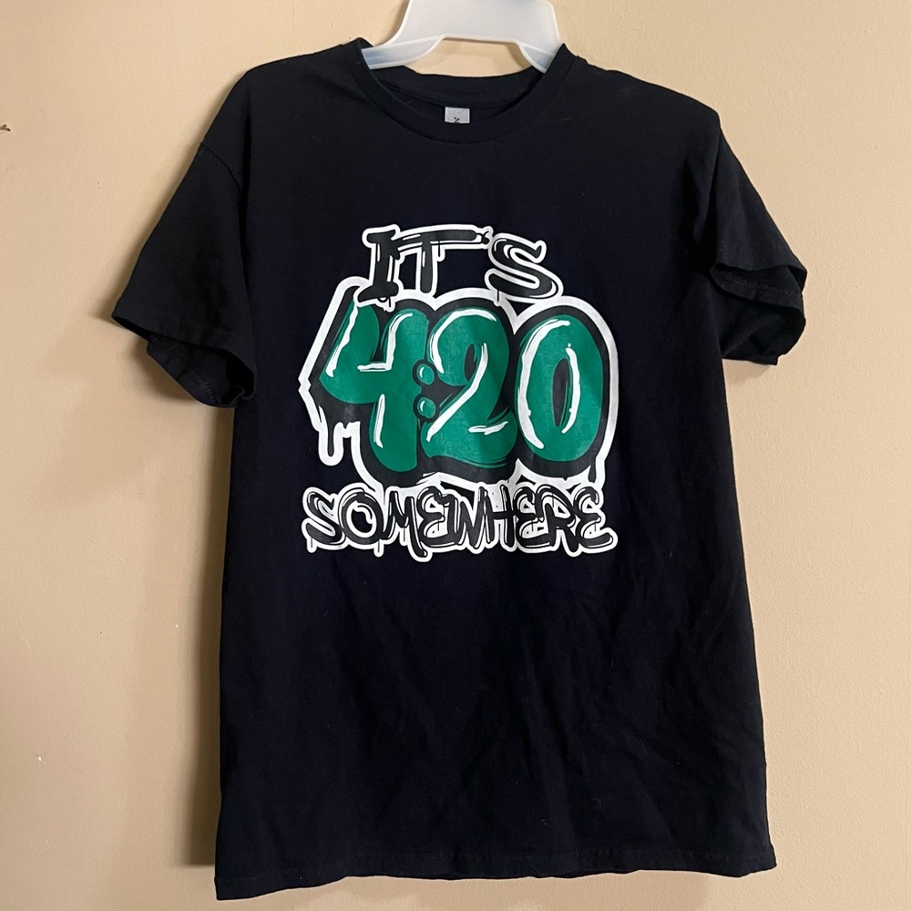 420 Gildan Shirt